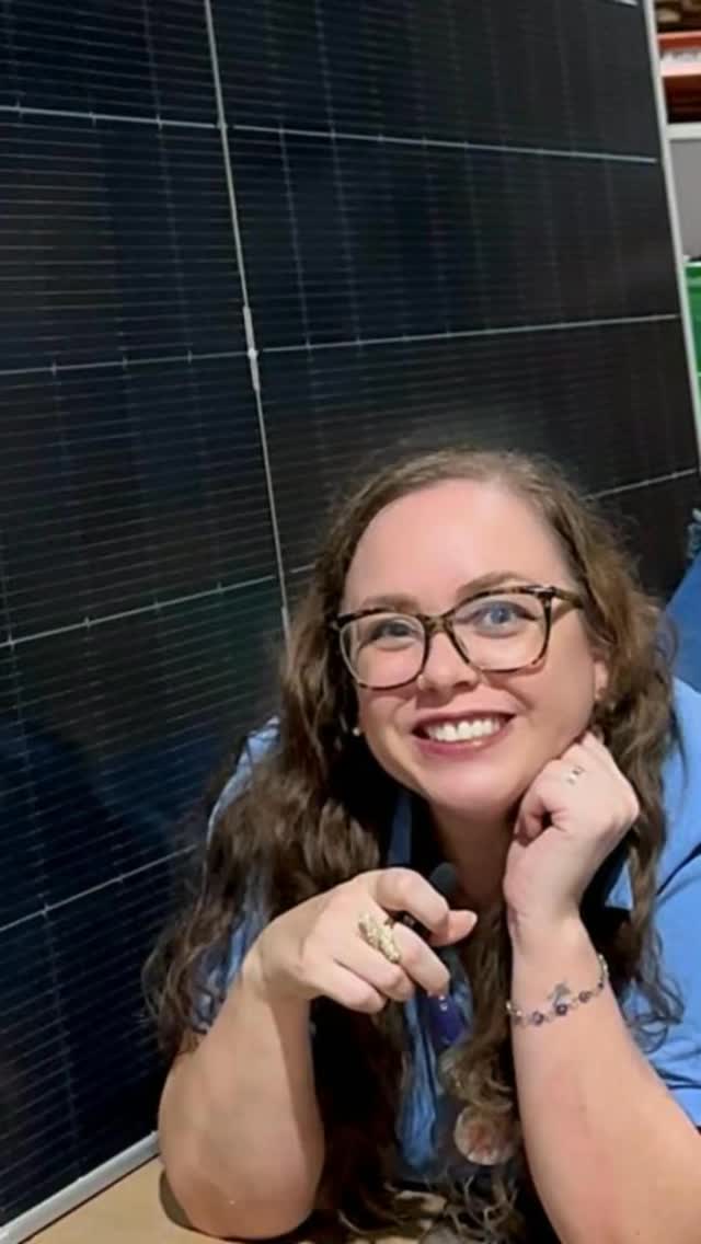 ⚡ Mais energia, mais performance, mais futuro.
O Painel Solar 610Wp F‑BH entrega eficiência máxima com tecnologia bifacial e resistência para qualquer clima.
Quer saber mais? Entre em contato com seu vendedor Ceitel.
#ceitel #intelbras #painelsolar☀️