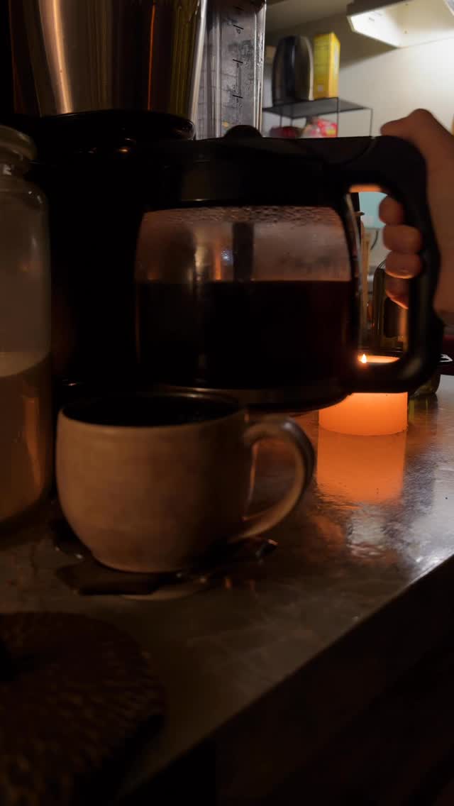 Footnote from The Hearth Witch’s Guide to Magic & Murder. #wlw #fantasybooks #sapphicbooks #humor