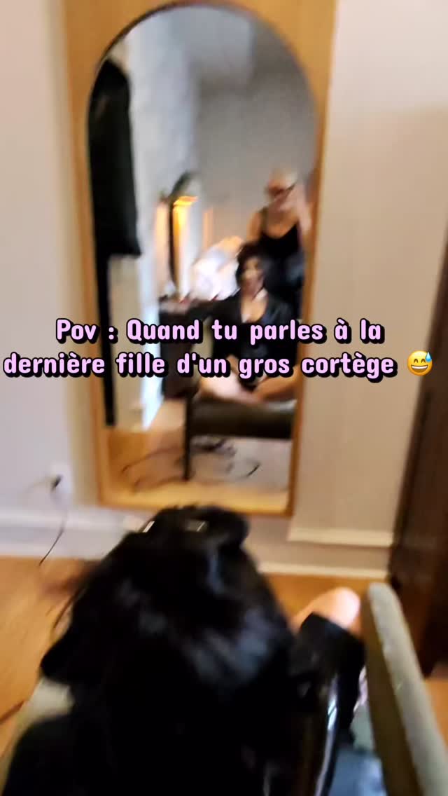 Pov :Talking to the last girl of huge bridal party 😅
#glamsquad #weddinghumor #mtlhairstylist #mtlmakeupartist #weddingday