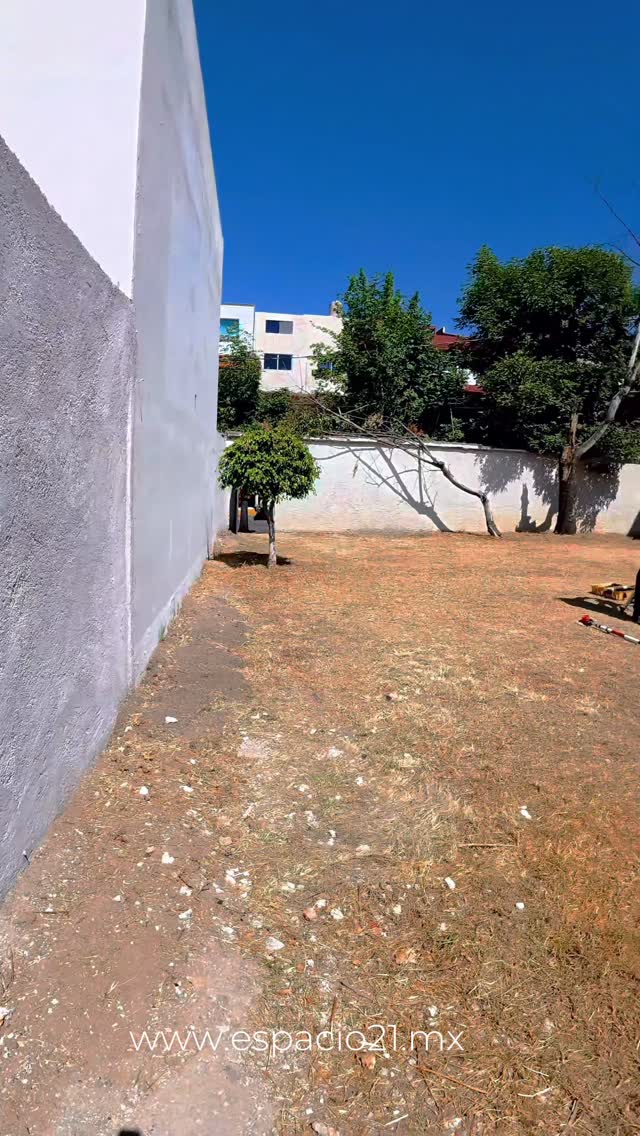 Antes de empezar cualquier diseño, es fundamental realizar el levantamiento topográfico.
Nos ayuda a conocer medidas y desniveles del terreno, logrando un diseño más preciso, seguro y adaptado al espacio.
#topografia #arquitectura #arquitecturamexicana #remodelación #interiorismomexico