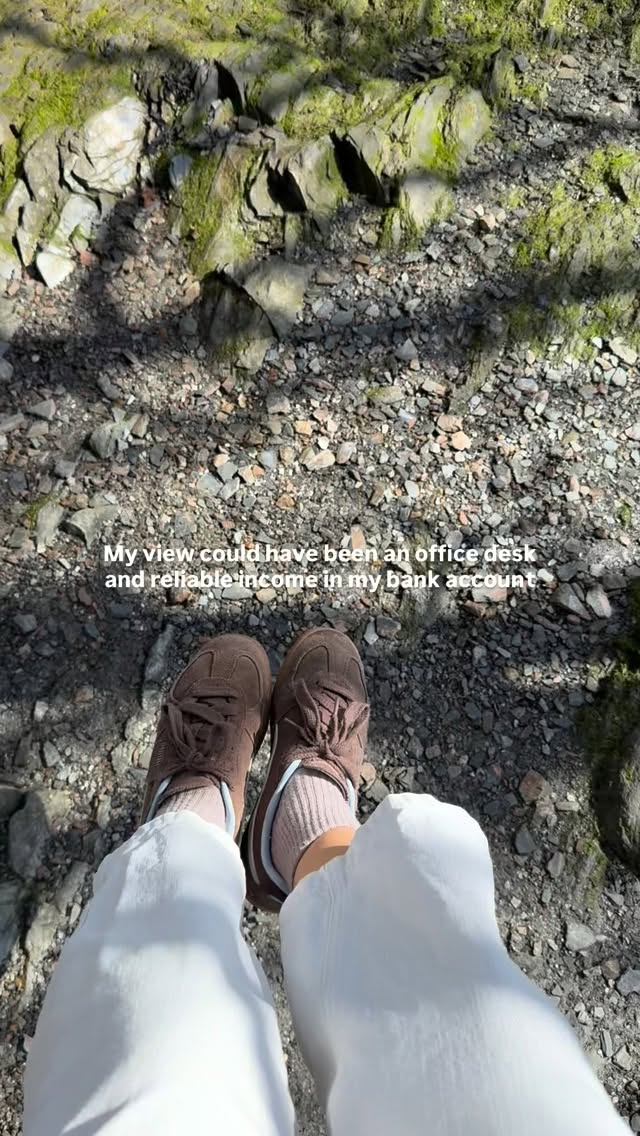 And instead it’s creeks in Cornwall, making clothes in my studio, and never knowing how much money I’m going to make next month…
Wouldn’t have it any other way 💛🌷
#selfemployedlife
#freelancelife
#creativelife
#cornwall