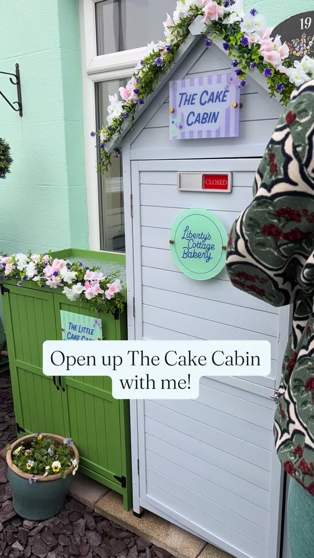 The Cake Cabins are open!😍 Full of Easter goodies!🥰🐣
Open 10-6pm (or sell out, keep an eye on social media for updates)🥰
📍19 St George’s Road, DT5 2AT
#cakeshed #TheCakeCabin #portlanddorset #portlanduk #dorsetbaker