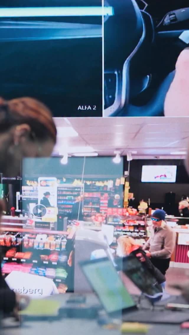 Pajas? 🤡 🤔 Jagad fortsätter med avsnitt 6 idag.
Glenn och jag har planer på att lämna Karlstad…
Dock oklart var jägarna befinner sig för tillfället. 😳
#jagad