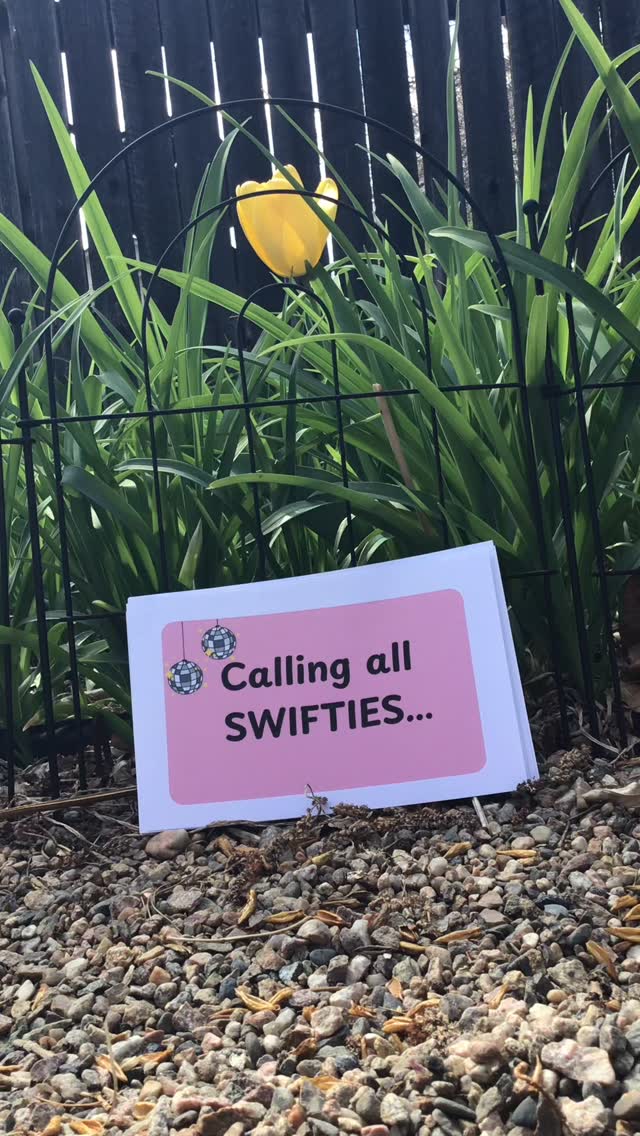 If your kid sings Taylor Swift in the car on repeat… this is for them 🎤✨
That’s right! Reveal No.2 is…
Taylor Swift + Pop Piano Camp, coming this summer!
🎶 Learn piano basics
🎶 Play your favorite songs
🎶 Beginner-friendly
🎶 Final mini performance
📅 June 22–25 | 10:00–11:30am
📍 Loveland • Ms. Kayla’s Music Room
👯♀️ Ages 7–12 | Only 4–6 students
💰 $180
✨ Sign-ups open NEXT WEEK ✨
Want early access before spots are gone?
Comment **CAMP** and I’ll send you the link first 💌
#summercamps2026 #beginnerpiano #taylorswiftinspired #musiclessonsforkids #musiclessonsnoco