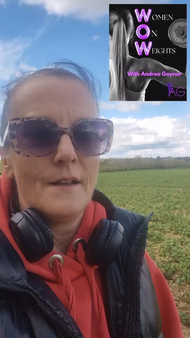 Let’s talk about weights… 👀
Because I know what a lot of women think…
“I don’t want to get bulky”
“I wouldn’t know where to start”
“The gym feels intimidating”
And so… you avoid it.
But here’s the truth 💜
Lifting weights isn’t about becoming someone you’re not…
It’s about becoming stronger, more confident, and more capable in your own body.
✨ Stronger body
✨ More toned shape
✨ Better energy
✨ More confidence
✨ Support for your hormones (yes… this matters more than ever 40+)
And the best part?
You don’t have to figure it out on your own.
That’s exactly why I created Women on Weights (W.O.W)
💜 A safe, supportive space
💜 Learn proper technique (no guessing)
💜 Build strength at your own pace
💜 Be surrounded by women just like you
No pressure.
No judgement.
No egos.
Just you… getting stronger every single week 🙌
If you’ve been thinking about it…
This is your sign.
Message me WOW and I’ll send you the details 💬