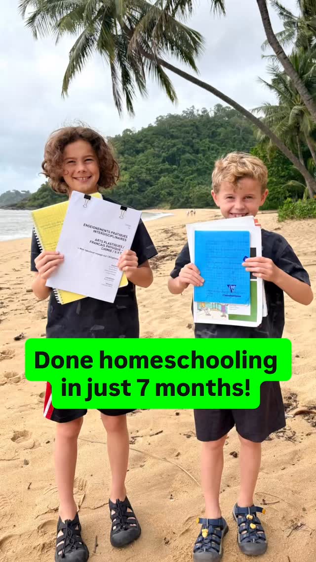 Liam and Aiden completed their entire school year in just 7 months! Well done boys! Now they have 5 months of vacations and the teachers (parents) too :-D