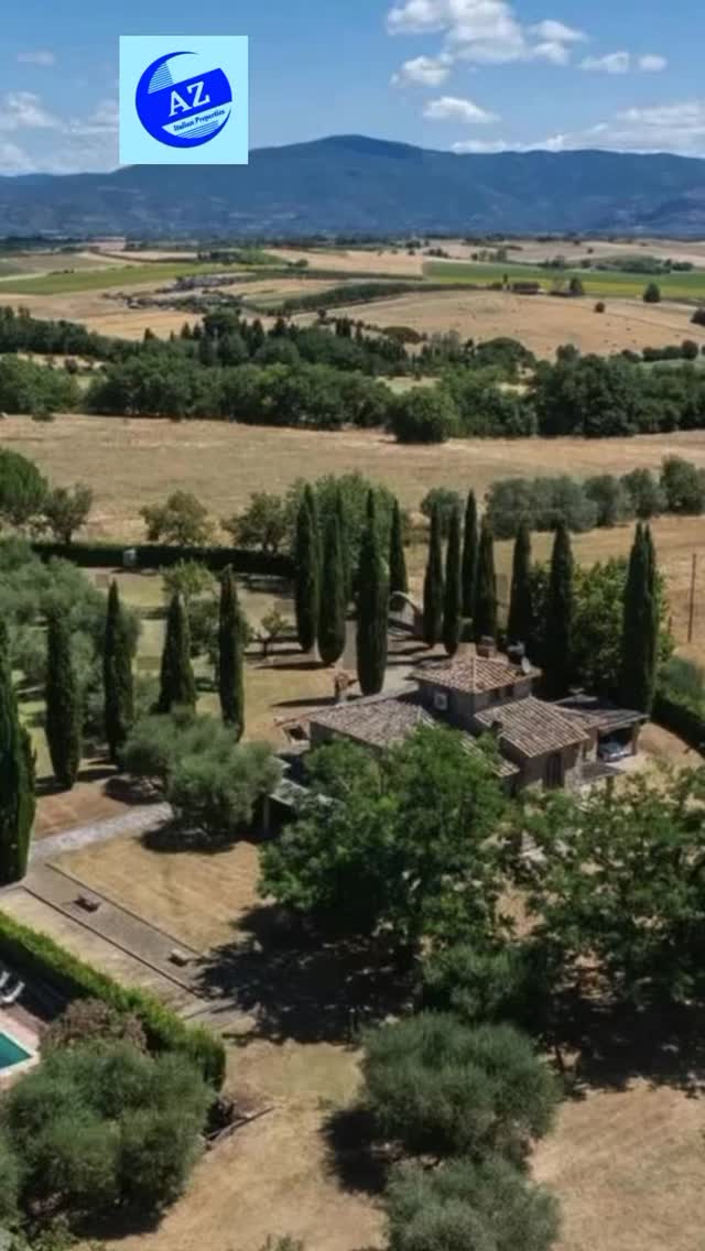 🇮🇹 Dream Living in the Heart of Valdichiana
Own a piece of Tuscan history! This expertly restored 19th-century stone farmhouse near Cortona perfectly blends rustic soul with modern luxury.
The Space: 359 sqm featuring a signature panoramic tower (Torretta).
The Grounds: 6,500 sqm private park, cypress-lined drive, and ancient olive groves.
The Lifestyle: Sparkling pool, private bocce court, and expansive alfresco dining.
The Interior: Original terracotta, timber beams, and a gourmet chef’s kitchen.
✨ Price: €1,300,000
📍 Location: Minutes from Cortona, Tuscany.
#valdichiana #tuscanyrealestate #LuxuryLiving #villaforsale