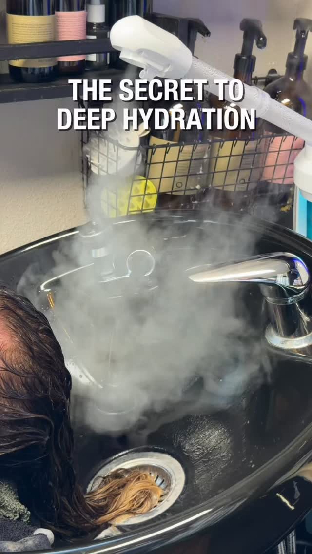 Experience the power of steam! 💨✨
Ever wondered why we use this “mist” during your deep conditioning treatments? It’s called Hair Steaming, and it’s a game-changer for your hair health.
💧 The Science: The warm mist gently opens up your hair cuticles, allowing our professional masks to penetrate deeper into the fiber, rather than just sitting on top.
The Results:
✅ Intense hydration for dry ends.
✅ Incredible softness and elasticity.
✅ Long-lasting shine.
Ready to give your hair the drink of water it deserves? Book your Deep Hydration Session today! 💆♀️✨
#HairSteaming #HealthyHair #StPeteHair #HairTreatments #DeepConditioning