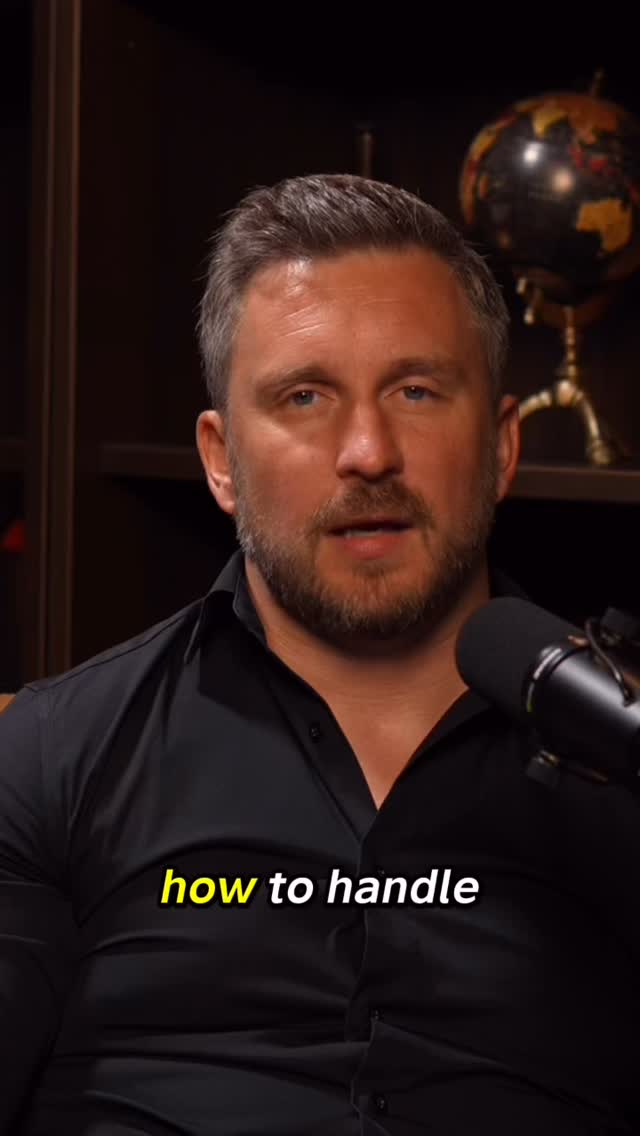 Toxic people test your peace.
Not your power.
Here’s 4 things to do with a toxic person:
Stay calm.
Set the boundary.
Limit the access.
Protect your standards.
You do not have to explain yourself to people committed to misunderstanding you.
You do not have to carry energy that was never yours to hold.
Some people bring confusion.
Some people bring pressure.
Some people bring noise.
Your job is not to fix them.
Your job is to lead yourself well.
Distance is not weakness.
Discernment is strength.
#Boundaries #EmotionalIntelligence #SelfLeadership #ProtectYourPeace #TimCastle