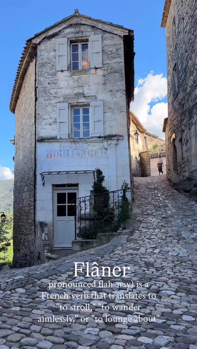 FlĆ¢ner~ pronounced flah-nay) is a French verb that translates to āto stroll,ā āto wander aimlessly,ā or āto lounge aboutā #vivietmargot