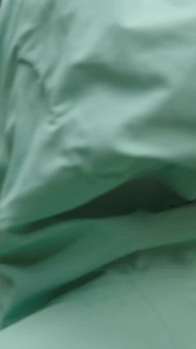 How do you manage stress during high-pressure moments?
Monitor your heart rate to find the right balance between intensity and recovery, both on the slopes and in everyday life with @garminoutdoors Fenix8.
Playing with your edge means pushing the boundaries of discomfort, and while elevating our heart rates is important, the strongest snowboarding often happens when we remain calm and composed.
Increased HR (heart rate) response can enhance performance in short bursts, prolonged stress can negatively impact health.
By training our heart rate, we can identify ideal exertion zones, which allows us to push hard when needed while recovering quickly between efforts. This balance is crucial not only in action sports but also in our daily lives, where managing stress and maintaining focus contribute to improved productivity and well-being.
Video: @rtkenny @chase__cleveland @cooper___morton
Edited: @rtkenny
GarminFenix8 #Snowboarding #HeartRateTraining #PerformanceInsights