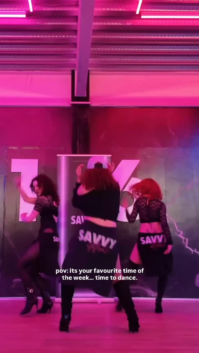 YOUR FAVOURITE TIME OF THE WEEK = Savvy Thursdays !!!! ✨🔥
Intermediate Heels TONIGHT at 8PM 👠
The vibes, the confidence, the community… unmatched!!!!
If you’ve been thinking about coming, this is your sign. Don’t miss out!! (Book via Savvy Website) - Link In Bio 📥
Let’s move, connect, and LEVEL UP 💖
🎶: @sailorr
🧠: @_savannadarnell
#SavvyHeels #IntermediateHeels #HeelsClasses