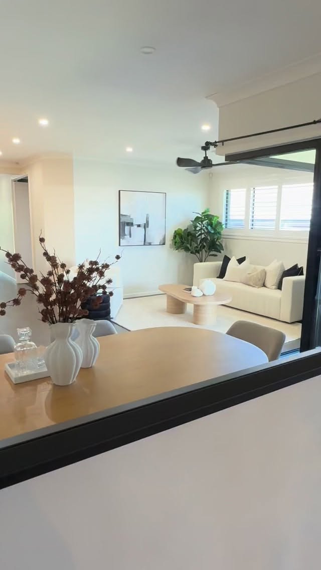 Loading… ✨🤎
••
#letsstyleinteriors #PropertyStylingSydney #LuxuryPropertyStyling #HomeStagingSydney #StyledToSell