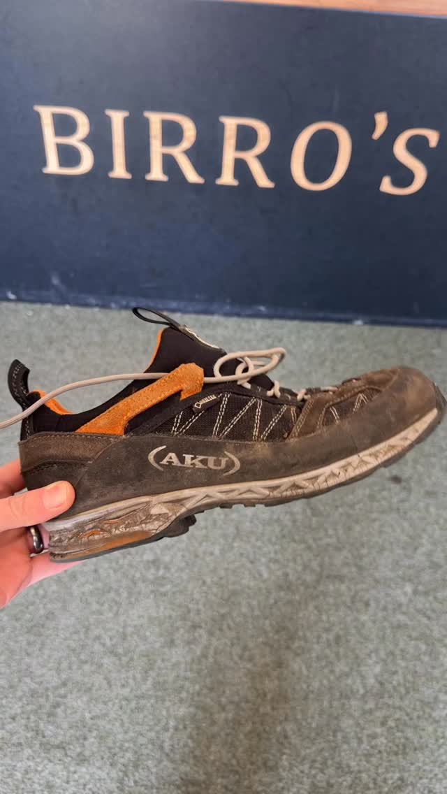 Back to work after the Easter break. Starting off with these #aku walking shoes for a new #vibramsole replacement
#repairifyoucare #shoerepair #colne