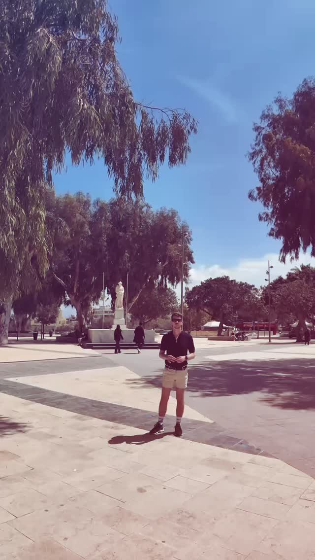 Kalimera from Heraklion 🇬🇷
We walked from the port and explored the town — full of shops, history and sunshine ☀️ Then stopped for a cold drink 🍹
We did spot the public buses to take us to Knossos Palace but we think we will do that on a future visit.
Have you been to Crete?
#MarellaCruises #Hereaklion #Crete #TomAndDomTravel