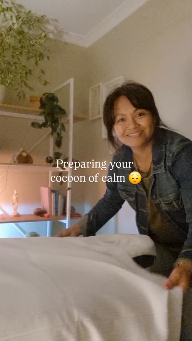 Fresh sheets, softened space, everything reset…
ready to hold you.
This is your invitation to pause, unwind,
and come home to your body.
Book your next session here:
https://www.miabelle.co.nz/kobido-facial-massage
#miabellenz ##miabelleholisticsanctuary #kobidofacelifting #MassageNZ