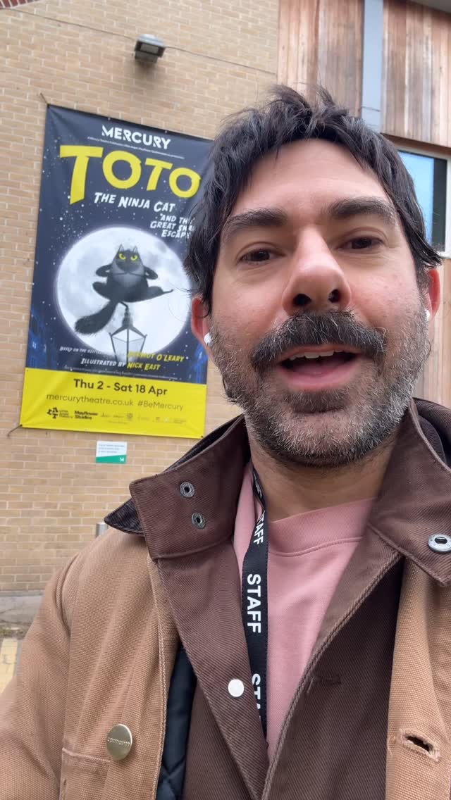 Congratulations to EVERYONE who worked on Overheard in a Towerblock - we won the OFFIE for DESIGN last Monday.
@offwestendcom #offies #theatredesign #puppetry #theatredesigner #puppetmaker puppet.