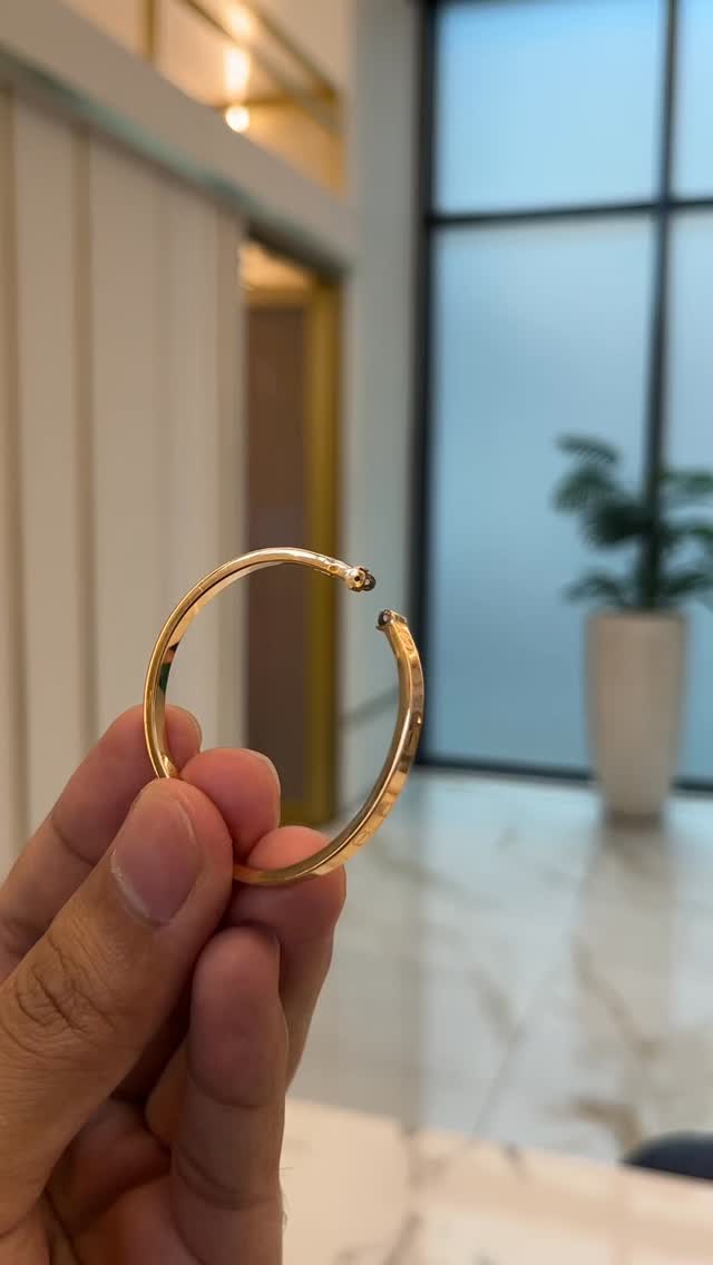 Gelang bayi patah, tanpa nota pembelian… masih bisa dijual? 🤔
Pasti bisa dong!!💰✨
#TEmanCuan nggak perlu khawatir, di Galeri Tanam Emas kami tetap menerima buyback perhiasan emas dengan berbagai kondisi 👍
Kami menerima buyback perhiasan emas:
✅ Kadar emas 5K – 24K
✅ Tanpa surat / invoice
✅ Perhiasan rusak atau patah tetap diterima
Jadi, meskipun gelang bayi sudah patah atau tidak ada nota, tetap bisa jadi cuan! 💸
Layanan ini tersedia di:
📍 Galeri Tanam Emas Surabaya
📍 Galeri Tanam Emas Blok M Square