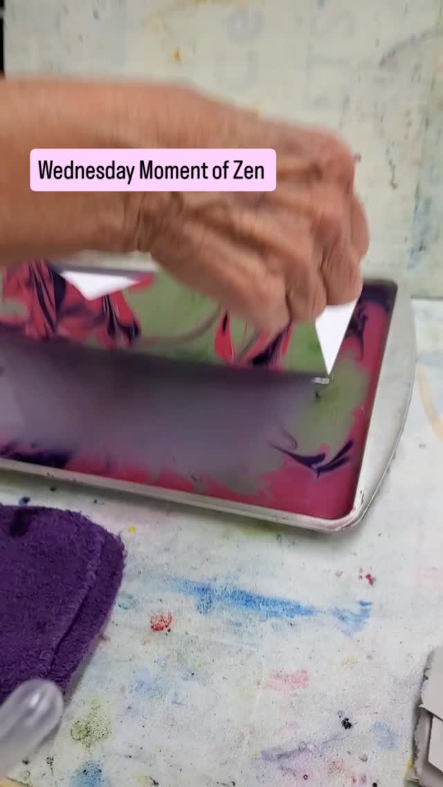 #wednesdaymomentofzen #floatingpaint #localstudio #relaxation #majikstudios207