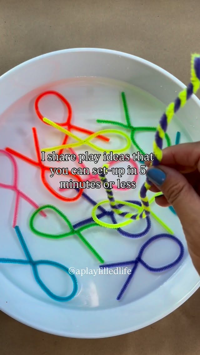 Hi! 👋🏽 I’m Gina and I share play-based learning, sensory and regulation strategies.
There are so many ways to differentiate this:
-work on color names
-sort them
-make a pattern
-use your non-dominant hand
-count them
Have fun! I will be sharing lots more ways to use them pipe cleaners!
You get to decide what is safe and manageable in your home. Always monitor young children.