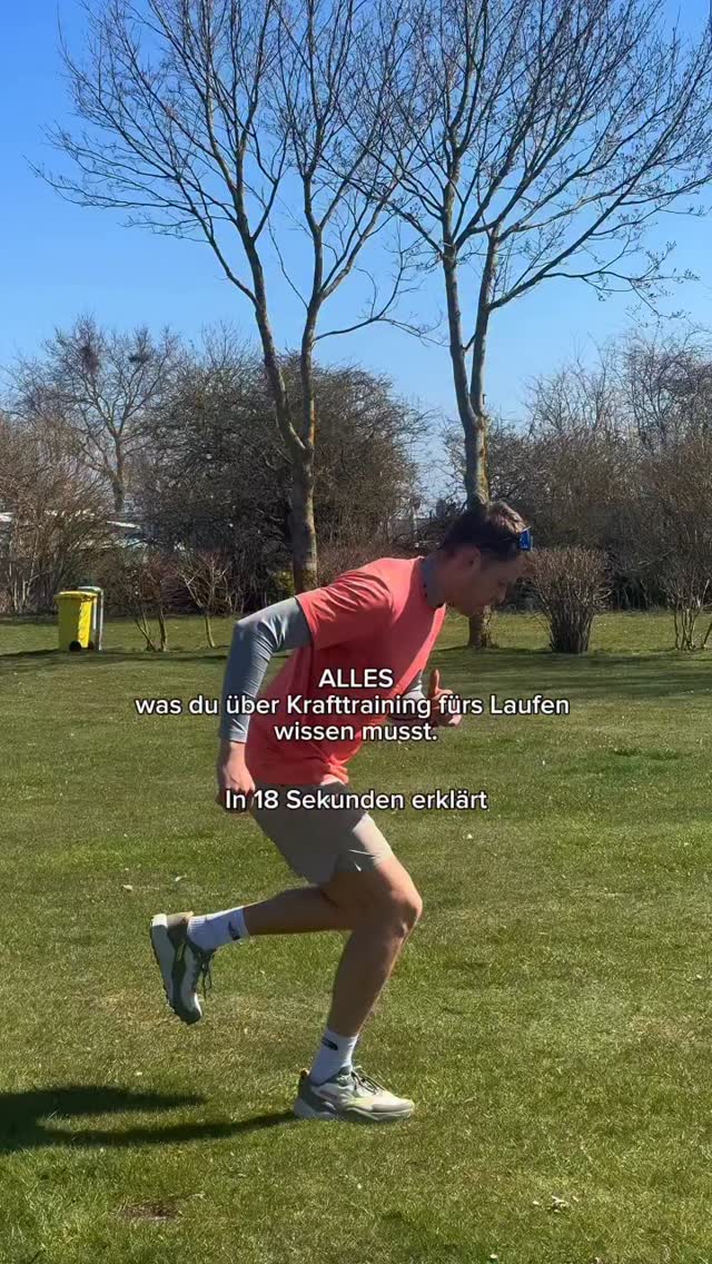 ➡️Powersprünge 👉 verbessern die Fähigkeit, hohe Kräfte schnell zu entwickeln und effizient in Vortrieb umzusetzen
➡️ Reaktive Sprünge (unilateral/bilateral) 👉 erhöhen die neuromuskuläre Reaktivität und verkürzen Bodenkontaktzeiten
➡️Vordere Kette 👉 stärkt die Kniestreckung und stabilisiert die Beinachse unter Last
➡️Hintere Kette 👉 optimiert Hüftextension und ist zentral für Abdruckkraft und Geschwindigkeit
➡️ Wadenheber 👉 fördern die Speicherung und Rückgabe elastischer Energie im Schrittzyklus
➡️Core Anti-Rotation 👉 verhindert unerwünschte Rotationen und stabilisiert den Rumpf bei jedem Schritt
➡️ Core Flexion 👉 unterstützt die kontrollierte Rumpfbewegung und Kraftübertragung nach vorne
➡️ Core 360°-Stabilität 👉 sorgt für eine gleichmäßige Lastverteilung
➡️ Hüftbeugung 👉 ermöglicht ein schnelles Nachführen des Beins und unterstützt eine höhere Schrittfrequenz
➡️ Hüftadduktion 👉 kontrolliert die Beinführung zur Körpermitte und verbessert die Laufökonomie
➡️ Hüftabduktion 👉 stabilisiert das Becken in der Standphase und verhindert seitliches Absinken
➡️Oberkörper Push 👉 schafft muskuläre Balance und unterstützt die Gesamtstabilität
➡️Oberkörper Pull 👉 verbessert Haltung und koordiniert den Armschwung
➡️Oberkörper Stabilität 👉 ermöglicht eine effiziente Kraftübertragung zwischen Ober- und Unterkörper
