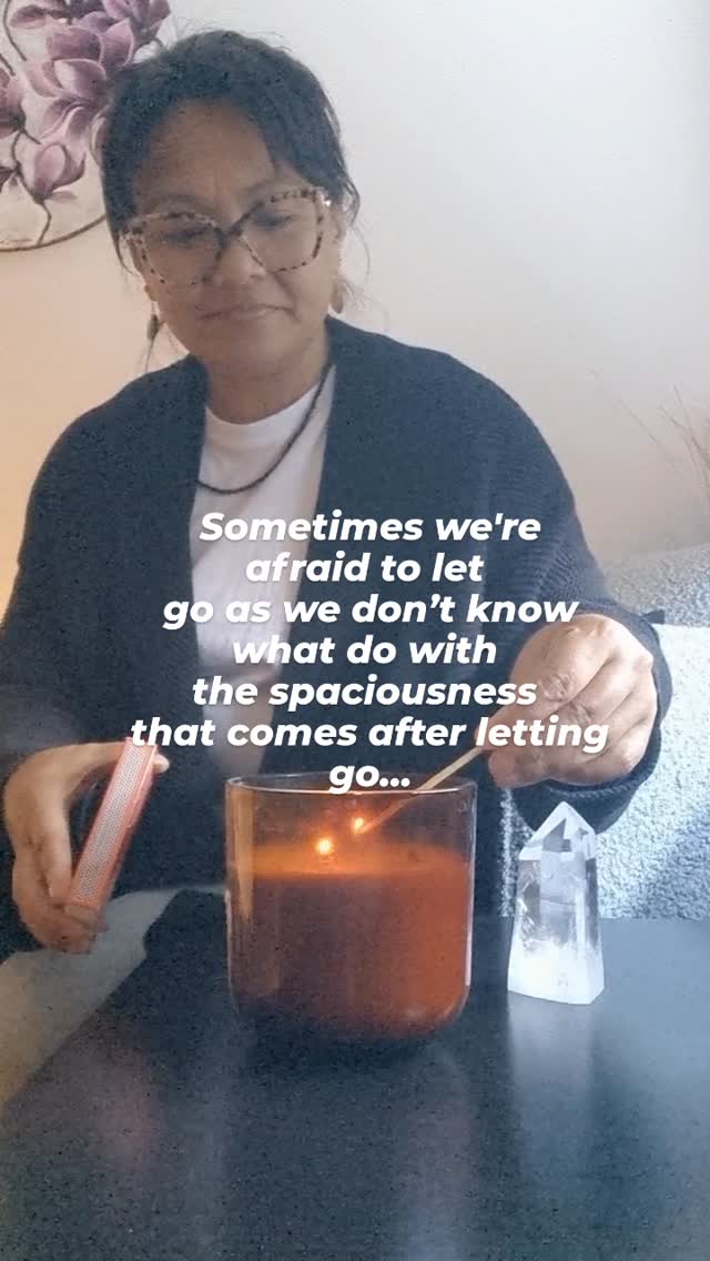 We're so used to feeling heavy and constricted that it can be a comfort zone.
Perhaps it's ok
to enjoy that
spaciousness for
a while and trusting
that it will be filled with
something even better.
Cath xox
#miabellenz #somatichealing #NervousSystemCare #healingjourney #massagetherapy