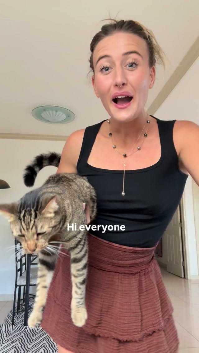 The deeper I went into pediatric nutrition, the more I noticed a gap.
Starting solids is more than just a milestone—it’s a foundational moment that can shape a child’s relationship with food for life.
So I created a comprehensive, evidence-based starting solids guide to support families through this important stage - RELEASING NEXT WEEK🧡