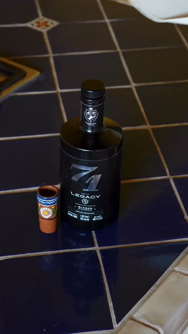 Legacy 71 lives online. A legacy ready to reach you wherever you are. ✨🥃 @bleuwinespirits / @louiesliquor
Legacy 71 vive en línea. Un legado listo para llegar a donde tú estés.
#LA #tequila #losangeles