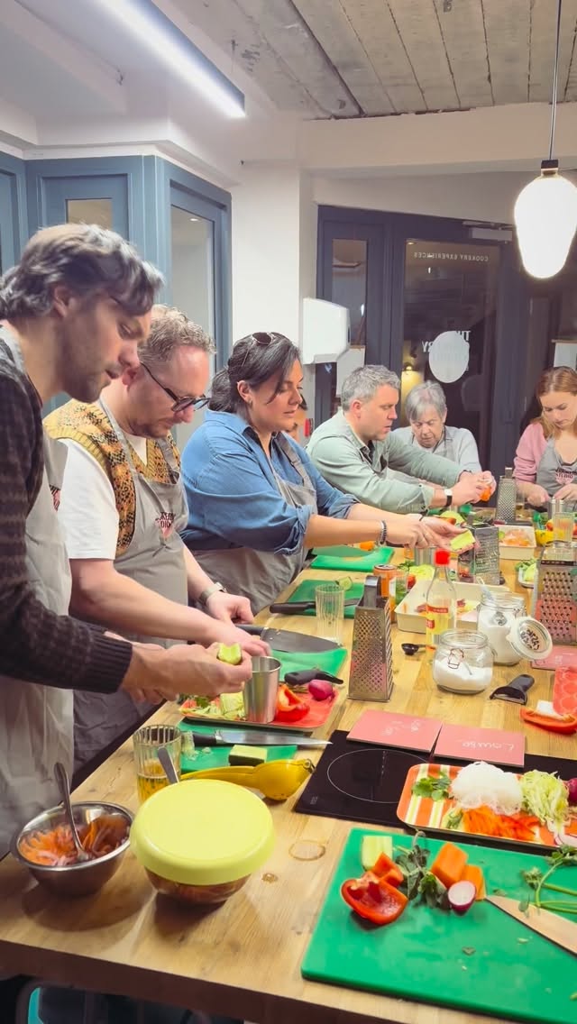 We’ve been rolling up something special — delicate Vietnamese summer rolls, packed with crisp herbs and served with a zingy lemongrass dipping sauce 🌿✨Summer is in the air ☀️ and these fresh flavours are getting us ready! #SummerCooking #VietnameseFlavours #FreshFood #CookerySchool #SummerVibes FoodExperience