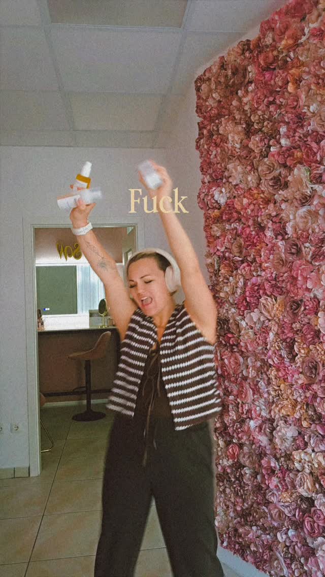 Nicht jeder gönnt dir deinen Weg aber das muss auch niemand.
Ich geh ihn trotzdem. Und ich lieb ihn.
Seit 2019 am Start und kein bisschen leiser geworden😝