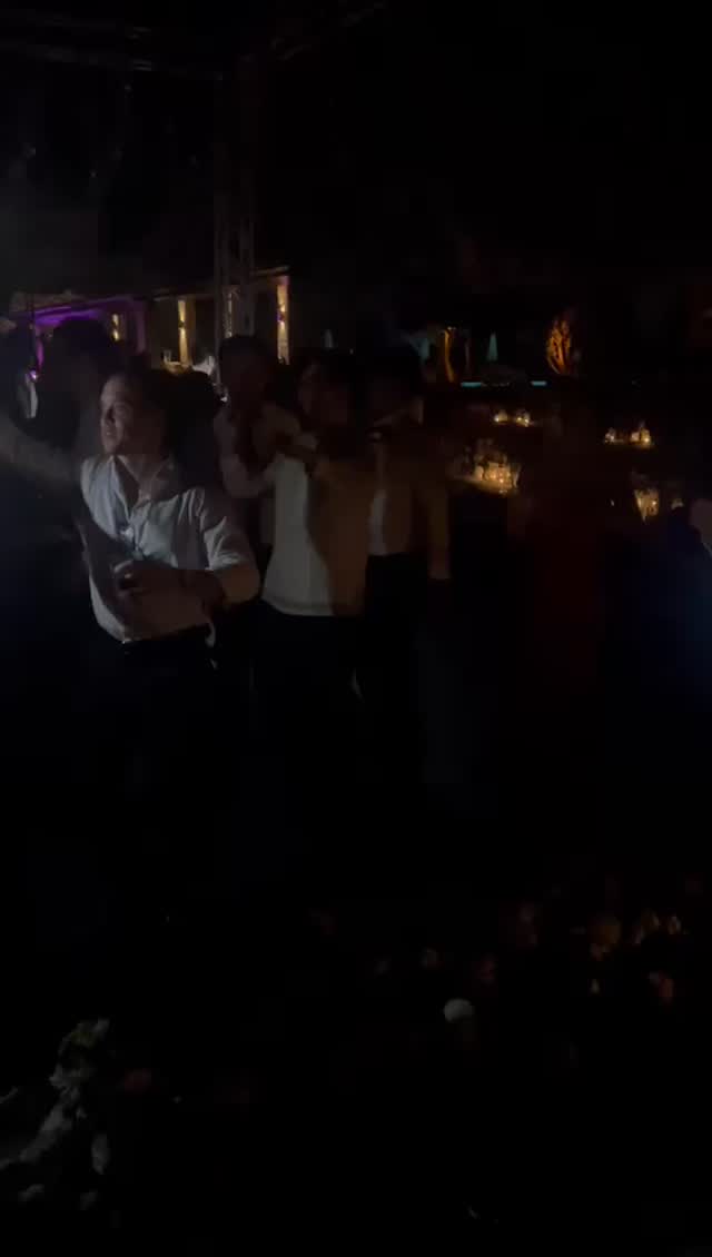 Power cut at the wedding? No problem for this band!
Next Level kept the party vibes well and truly high at this epic wedding at Mallorca's stunning clifftop venue, Con Simoneta until the power came back on, and into the night 🥳
Looking for a band for your big day? Get in touch with us now to secure your date!
#weddingband
#weddingvibes
#mallorcawedding
#destinationwedding
#destinationweddingband