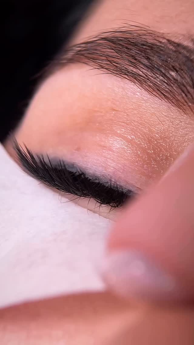 Eyelash extensions at @spalashes -soft volume, perfect length, and a seamless blend that frames your eyes, giving you that effortless, Hollywood star glow every single day 🌸
To make an appointment:
Direct, (818) 860 6788
•
•
•
#SpaLashesBurbank #BurbankNails #BurbankManicure #BurbankPedicure #BurbankLashes GlendaleBeauty PasadenaLashes NoHoBeauty LosAngelesNails CaliforniaLashStudio BurbankSalon NailArtBurbank GelNailsBurbank LashLiftBurbank ClassicLashesLA VolumeLashesLA BeautyStudioBurbank