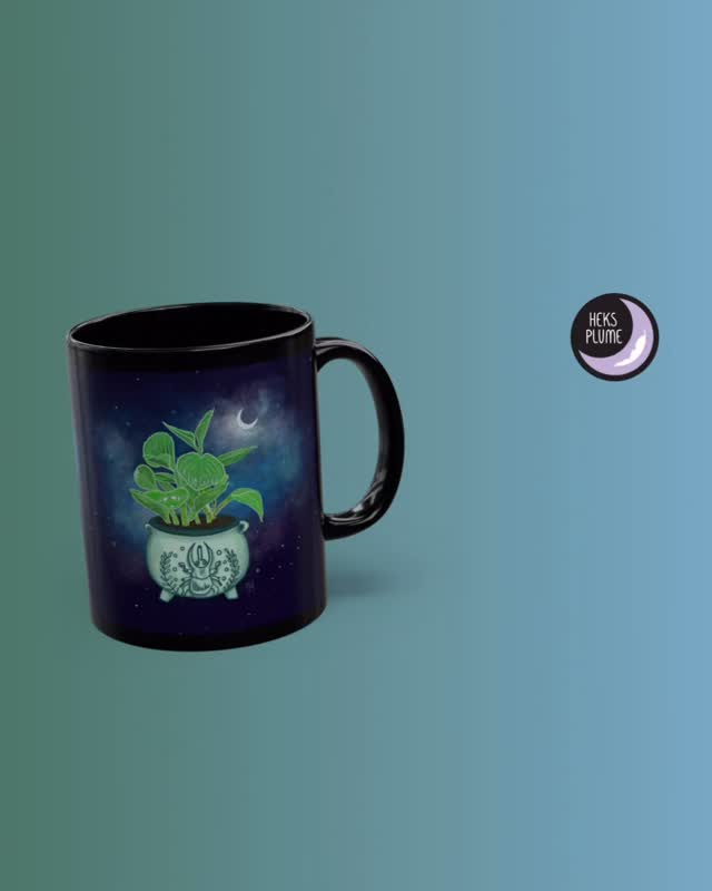Beetle Cauldron strikes again! This time on a coffee mug. It comes in two sizes: 11oz and 15oz.
Get cozy with your favorite brew for $15 (11oz) or $20 (15oz) at heksplume.art under plants, home goods, and insects!
#coffee #tea #cozy #plants #witchy