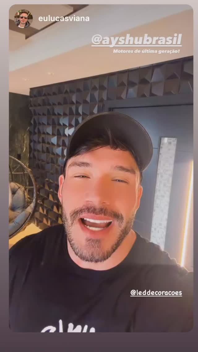 Privacidade e o descanso que um campeão merece! 🏆
Recentemente, tivemos o prazer de transformar o apartamento do Lucas Viana com nossas Persianas Motorizadas Blackout.
O resultado? Um ambiente com bloqueio total de luminosidade e o máximo de praticidade: tudo controlado por um clique com Motores de última Geração @ayshubrasil
Seja para garantir aquela noite de sono perfeita ou para curtir um cinema em casa com total privacidade, a escolha do Lucas une sofisticação e tecnologia.
Curtiu o resultado? Comenta aqui embaixo o que não pode faltar no seu “refúgio” particular!
#LucasViana #PersianasMotorizadas #HomeDecor #Blackout #Tecnologia