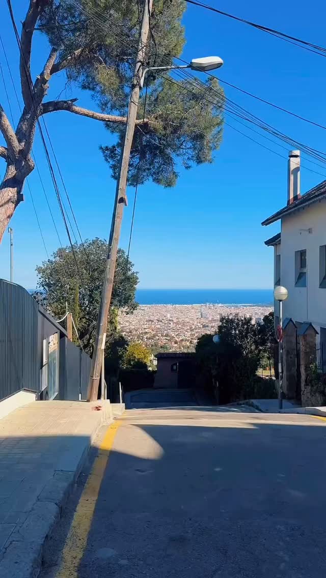 “We are currently experiencing a high volume of calls. Please hang up and try again later.”