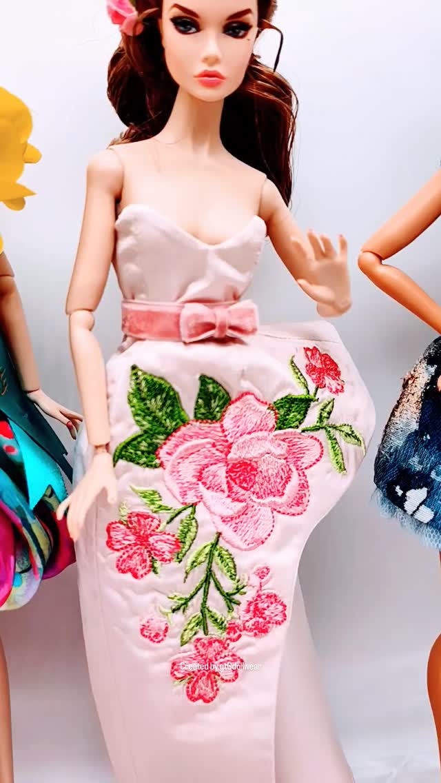 The Camellia dress is one of those pieces you don’t just look at — you explore.
Every stitch, every petal, every shade of pink is a tiny world of its own.
If this reel makes you pause, zoom in, and whisper “wow,” then yes — you’re absolutely a Club person.
And that feeling? That’s exactly what’s waiting inside every box every month.
https://www.gtgdollwear.com/pricing-plans/list
#gtgdollwear #integritytoys #poppyparker #bdj #mtm