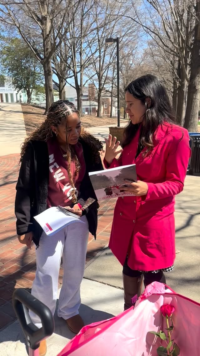 ✨We love these conversations ✨
#magazine #collegegirl #womenshealth #hormonehealth #girlsgirl