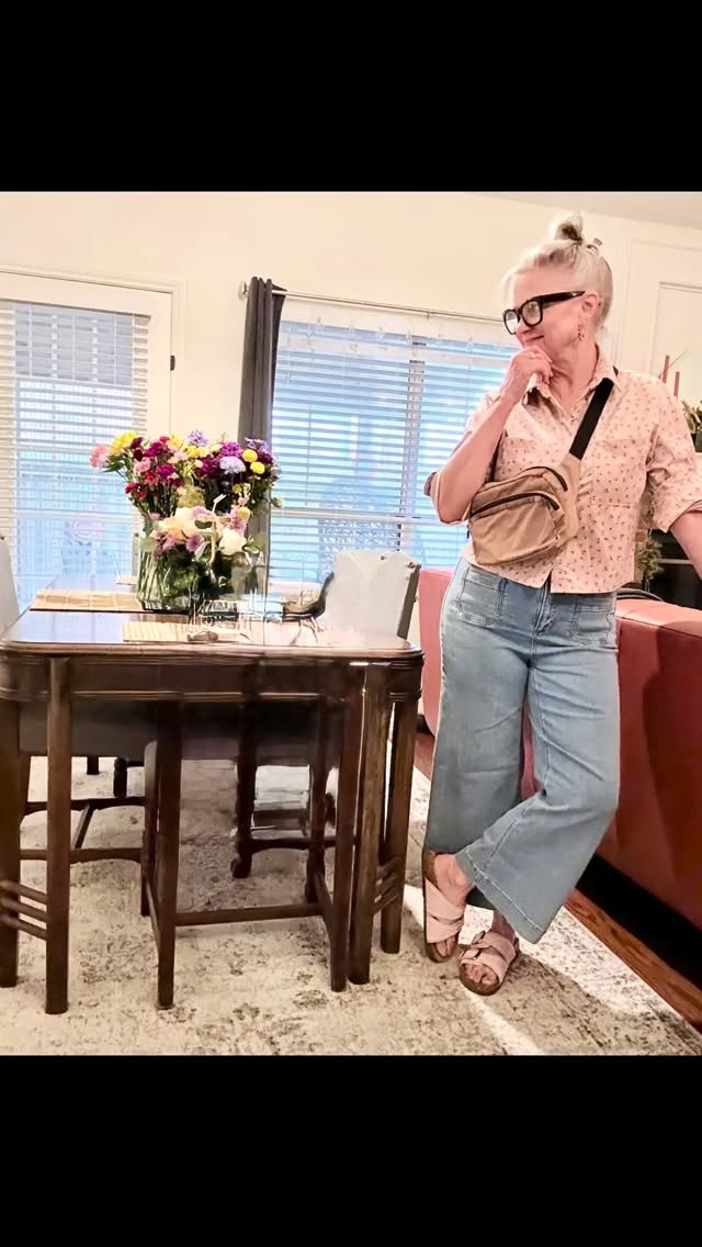 Tonight will be the marker that I made it one week. 😢I’m finding that the mundane things and little tiny joys are helping me face each morning. ☀️Nights and mornings are the worst. I found the cutest dainty J initial necklace that I want to wear all the time above my heart. This little corduroy shirt looks springy to me with my @charliebcollection jeans. And these sandals from @walmart are a new fave. 👌Link in stories. #thymemag #oneweek #imisshim