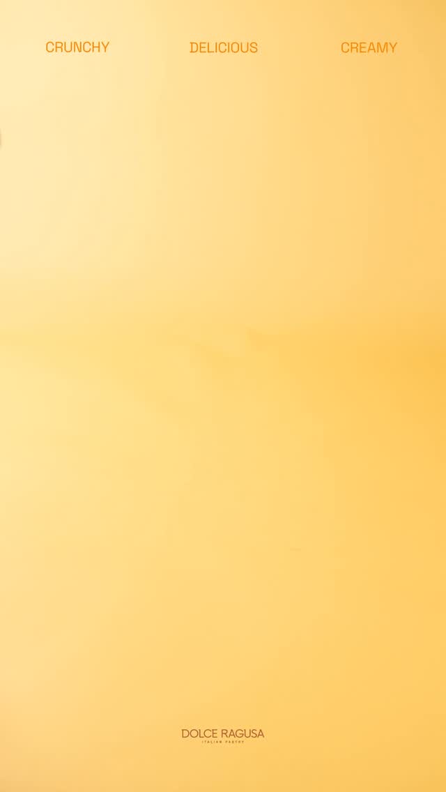 Experience the perfect blend of creamy and crunchy hazelnut.
Try it now.