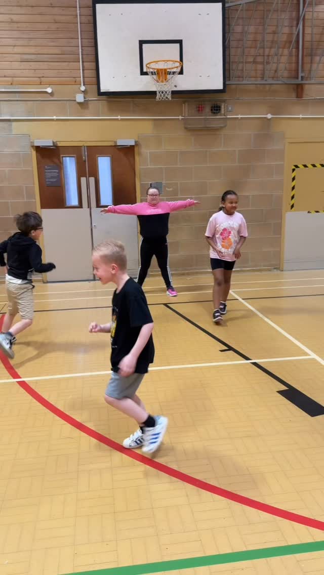 Moana’s Ocean Adventure 🌊👑✨
What an amazing day! We have had none stop fun! From making our very own shiny Tomatoa’s, to singing our hearts out to ‘How far I’ll go’ and even learning a dance to ‘Your welcome’! We really have done it all🩵 We hope you enjoyed it as much as we did!!
Hopefully we’ll see some of you again tomorrow for our last workshop which is…Rock n Roll Rumble 🎸🪩#wildcatstheatreschool #funday