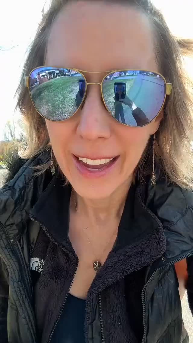 Yorkies really act like they’ve never been fed…
never been loved…
and somehow run the whole house 😂🐾
Tell me I’m not alone… what does yours do?? 👇
#yorkie #yorkiesoftiktok #yorkiemom #yorkielife #yorkies