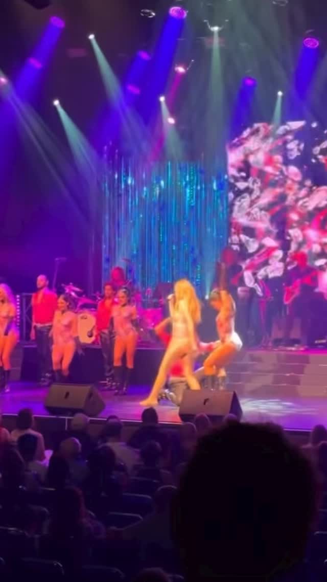 ✨✨✨ you wrap around me like a chain, a crown, a vine✨✨
#taylorswifttribute #tributeartist #swiftie #thefateofophelia❤️🔥 #thelifeofashowgirl
*Elizabeth as Taylor Music is an unofficial tribute to Taylor Swift and Taylor Swift’s music and is not endorsed by or in any way affiliated with TAS Rights Management, Taylor Swift, or their affiliated entities, and the event organizers have indemnified TAS Rights Management, Taylor Swift, or their affiliated entities against any and all claims relating to any injury, death, or other harm that could befall event attendees.*