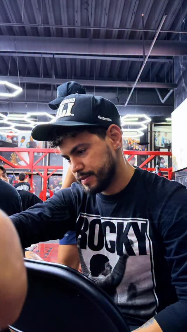 Nuevo capítulo 🇲🇽 🇨🇺 @garciaboxing X @eltrenramirez