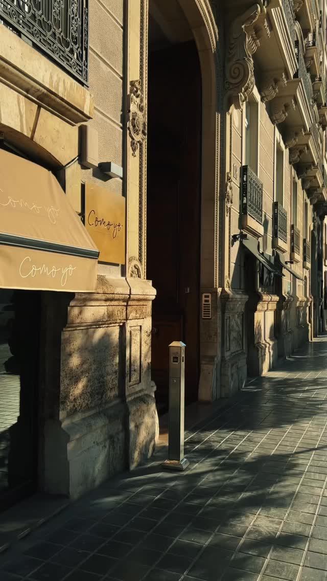 Como Yo es tu restaurante ideal para reunirte con familia, amigos o compañeros de trabajo, así como para citas y celebraciones de eventos🥰
Reserva tu mesa y disfruta de los mariscos y carnes más frescos desde ahora mismo🥘🍖🍤
📍Plaza Tetuan 18
📲+34624098889
_____
Como Yo is your perfect restaurant for meeting with family, friends, or colleagues, as well as for dates and special celebrations🥰
Book your table and enjoy the freshest seafood and meat right now🥘🍖🍤
📍Plaza Tetuan 18
📲+34624098889
#valencia #comida #dinner #restaurante #menudeldia