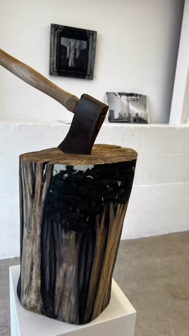 I am at @railwaystreetstudios today sitting amongst @lindagairart impressive new solo exhibition. Lots of red 🔴 so far, but still some gems to be lucky to own. Come meet the artist, hear the narrative that comes with her art. She will be here this afternoon and all day tomorrow from 10-4pm #nzart #nzartcommunity #nzartcollector #nzartists #nzartgalleries