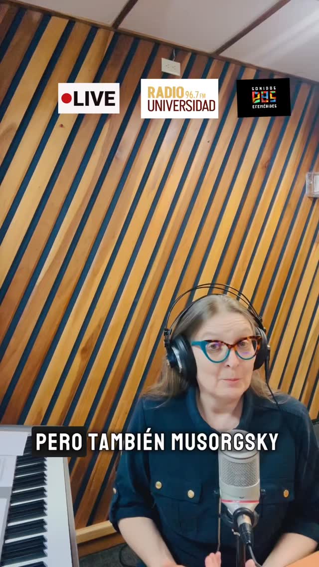 En el programa 2-45 @doscuarentaycincocr leemos el libro de Martín Baña @protervi “Una intelligentsia musical” y escuchamos la ópera de Modest Musorgsky “Borís Godunov”.
Produccion: Ekaterina Chatski @ekachatski
Radio Universidad de Costa Rica @radiouniversidadcr
#músicaclásica #mussorgsky #opera #russianmusic #historia