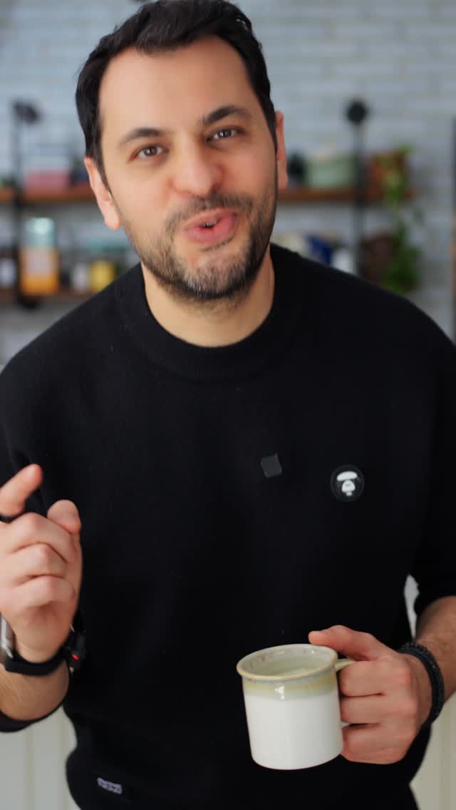 Kahve molası artık hepimiz için enerjimizi topladığımız ve kendimizi daha iyi hissettiğimiz bir an. Peki o anın tadını çıkarmak için sevdiğin kahveyi tam damak zevkine göre nasıl hazırlayabileceğini biliyor musun?
Ninja Luxe Café Premier ile favori kahveni ideal kıvamda, tek tuşla hazırlamak gerçekten çok pratik. Üstelik çekirdeği taze öğütüyor ve barista asist teknolojisi sayesinde her fincanda istediğin dengeyi yakalamana yardımcı oluyor.
Benim favori kahvem soğuk havalarda americano yaz sıcaklarında Cold brew, peki sen kahveni nasıl seviyorsun? Yorumlara bekliyorum 👇
#NinjaLuxeCafe @sharkninja @trendyol #işbirliği