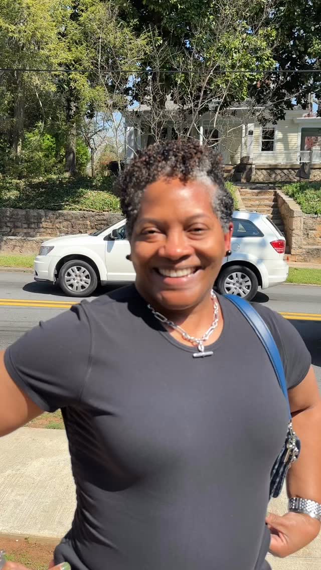 {{{Are You Ready To Go Gray?! @prestigiousinkdesigns is!!! Follow her journey 💛🎉}}}
#thecurlconqueror #trending #fyp #reels #atlhairstylist