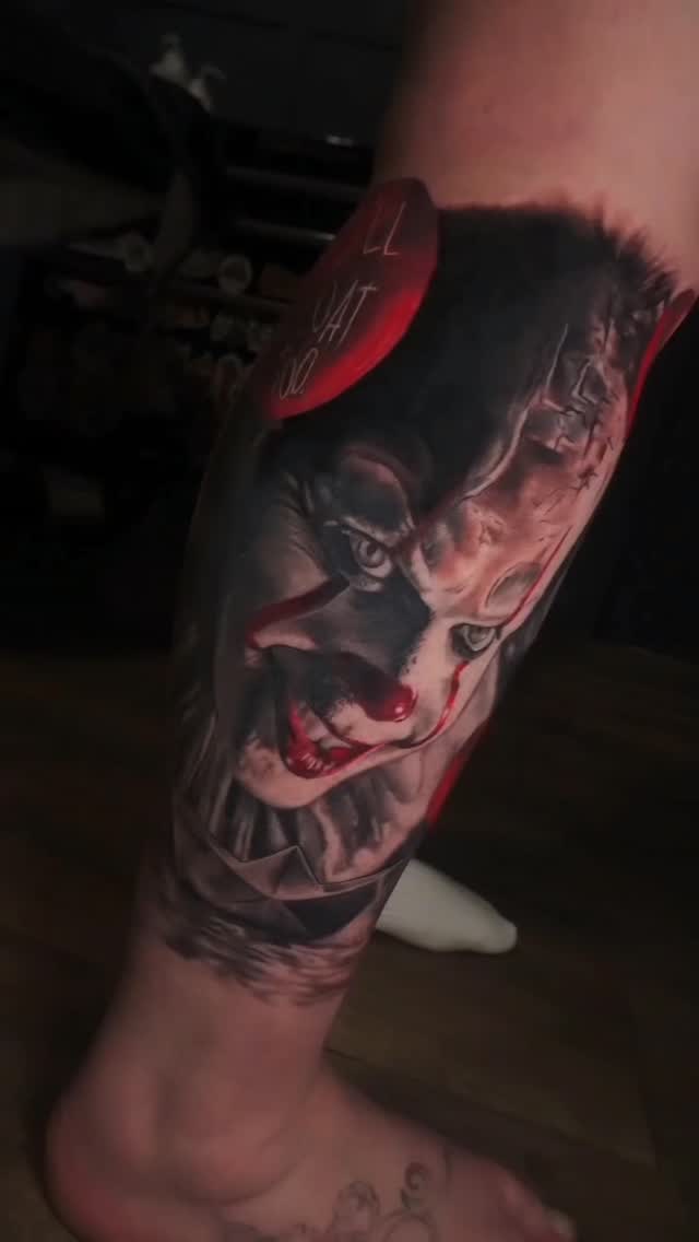 @marie.nik.tattoo
Finally got round to finishing this pennywise piece, but there's more to come, keep your eyes peeled.
Style - colour realism
Enquiries - info@lost-tower.co.uk
#pennywisetattoo #colourrealism #tattoo #tattoo artist #losttowertattoo