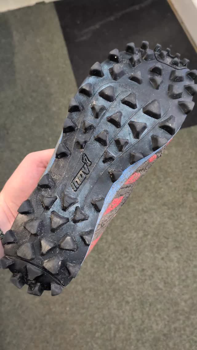 Inov8 trail running shoes fitted with the Vibram peak district unit.
This unit has been designed specifically for trail shoes. Made from Vibram's megagrip compund they are a light weight solution for this type of footwear
#vibram #trailrunning #inov8 #shoerepair #trainerrepair
